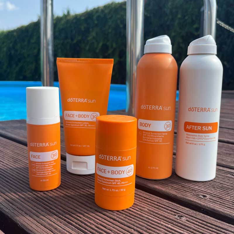 Die Mineralische Sonnenschutzlinie doTERRA SUN bietet UV-Schutz und reichlich Pflege für einen sicheren, bewussten und umweltfreundlichen Sonnenschutz.