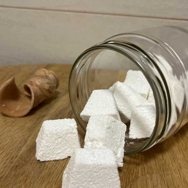 DIY WC-Tabs • Rezeptidee und Tipps zur Herstellung von WC-Tabs . Deine natürliche Haushaltsreinigung, kostengünstig und umweltfreundlich..